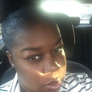 Meet your Posher, Francine